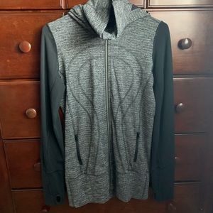 womens gray & black lululemon zipup hoodie size 6
